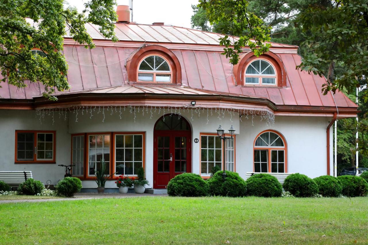 Saka Manor Hotel Luaran gambar