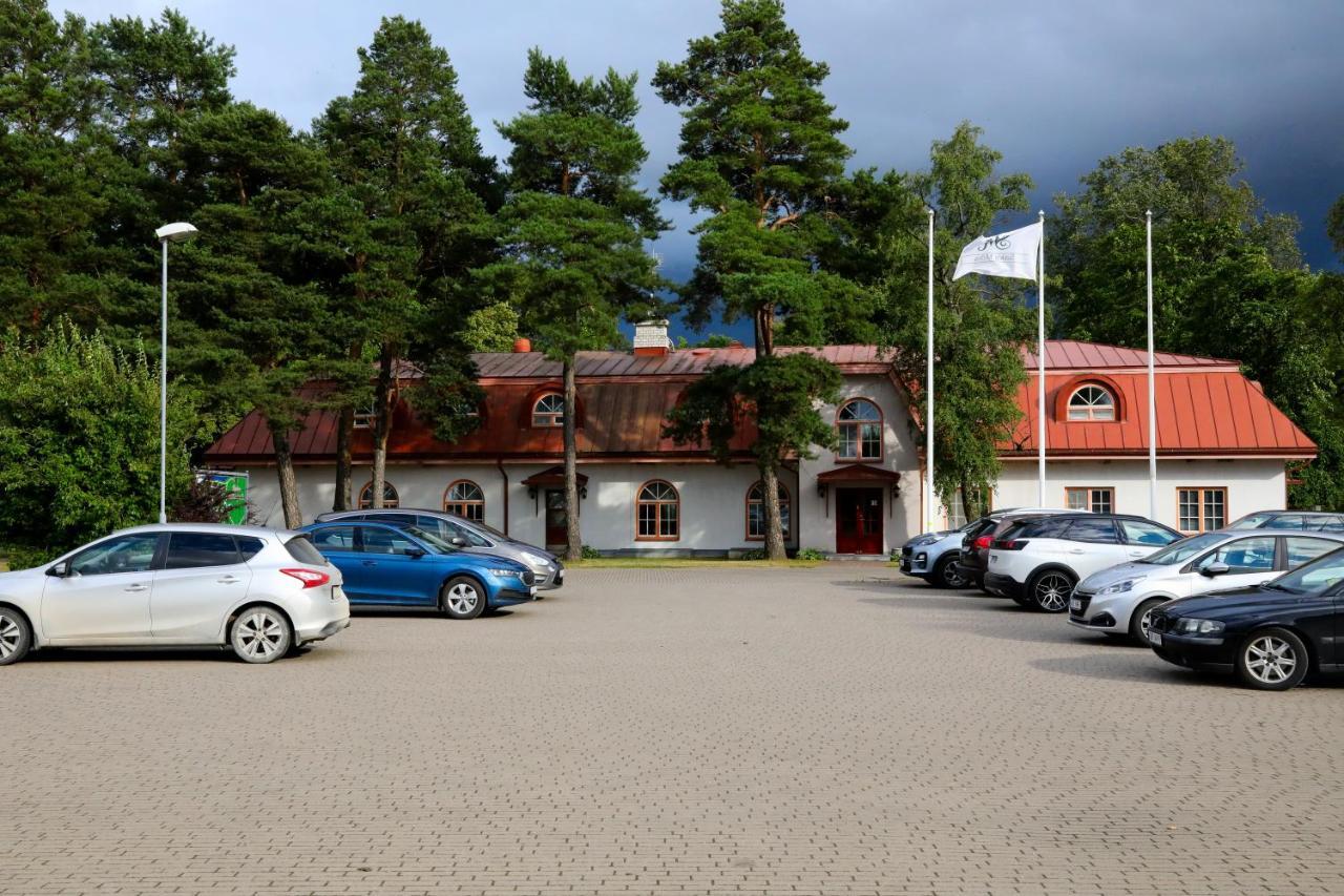 Saka Manor Hotel Luaran gambar