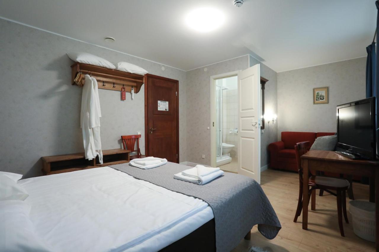 Saka Manor Hotel Luaran gambar